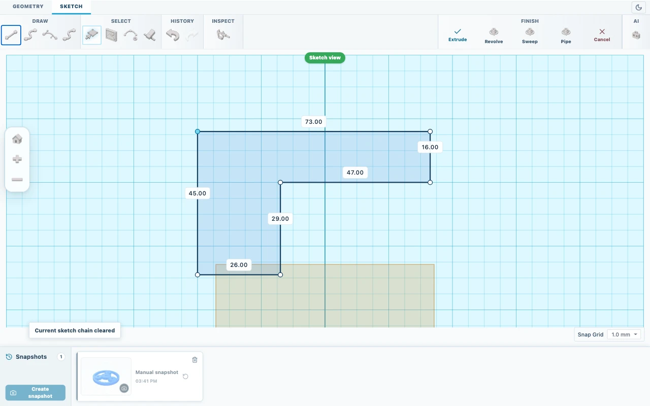Editor náčrtů SolidPrompt s profilem ve tvaru L a milimetrovými rozměry na mřížce